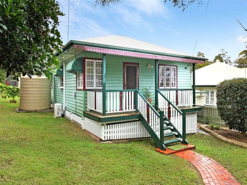 Residential Plot Available in Fast-Growing Area